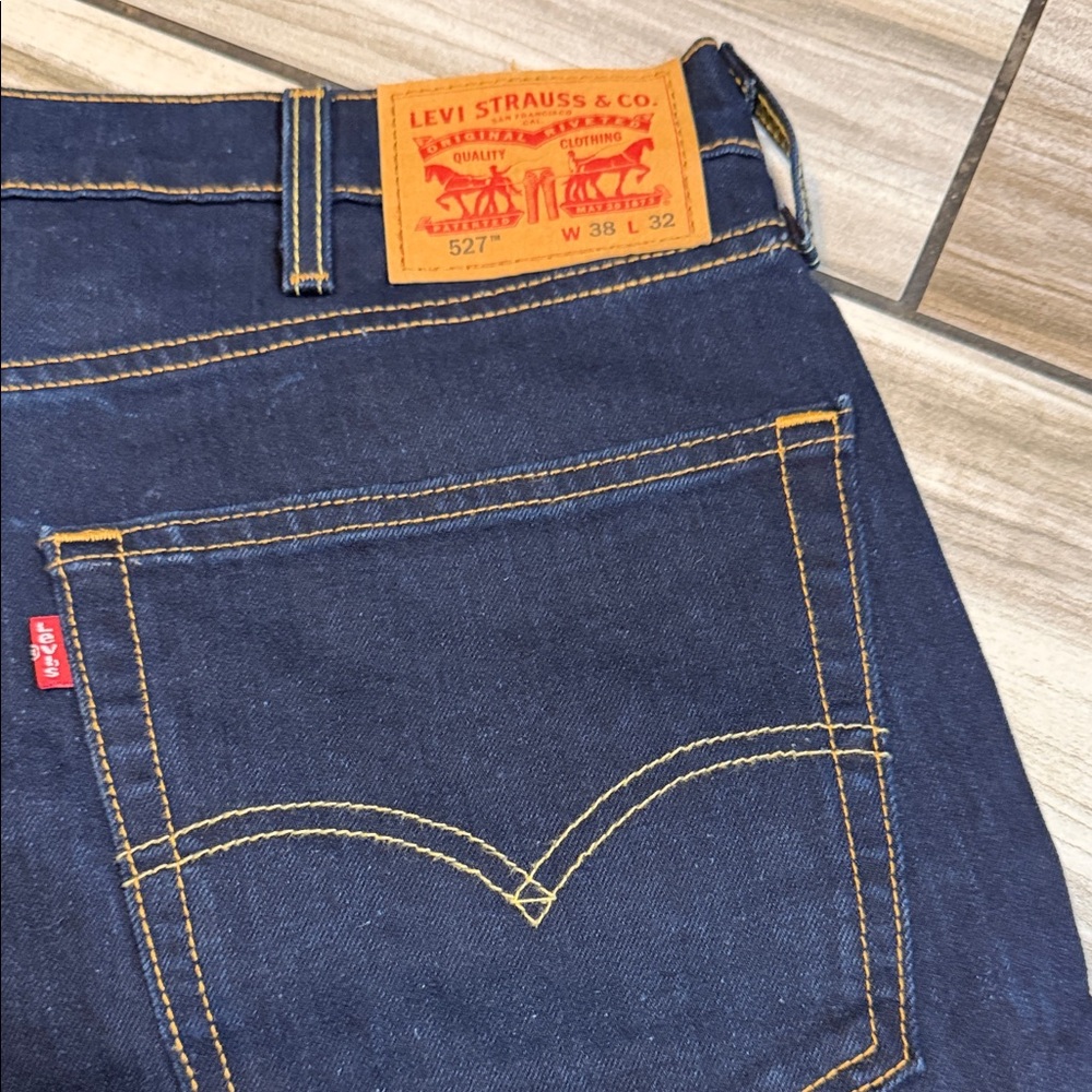 527 Levi's Men's Blue Jeans